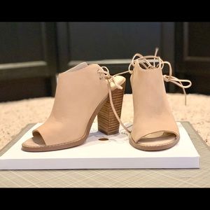 Nine West Pinsento Booties Size 6